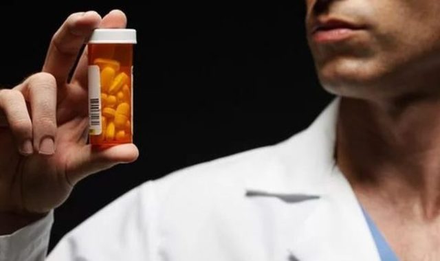 Обезболивающие таблетки - топ 15 болеутоляющих препаратов: когда назначают лекарства, классификация, показания и противопоказания, отзывы