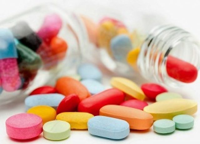 Обезболивающие таблетки при болях в спине и пояснице: характеристики препаратов и правила их применения, показания, рекомендации врачей