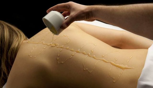 Все о массаже шейного отдела с мёдом от остеохондроза: показания и противопоказания к процедуре, особенности проведения, эффективность и отзывы