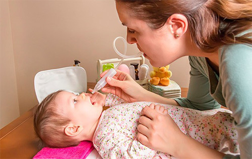 Аспиратор для новорожденных: 4 вида, правила использования и противопоказания