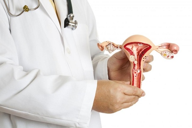 Что такое аденоматозный полип эндометрия и какое лечение нужно женщине после его удаления
