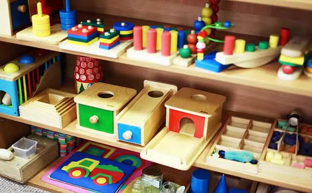 Игрушки Монтессори своими руками: материалы и 15 методик изготовления в домашних условиях