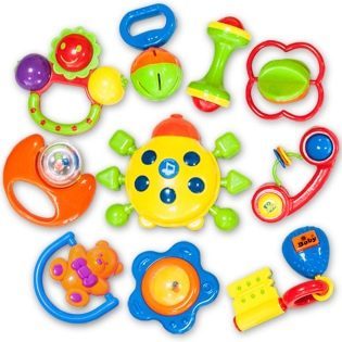 Игрушки-погремушки для новорожденных: 7 правил выбора, разновидности, рекомендации психолога