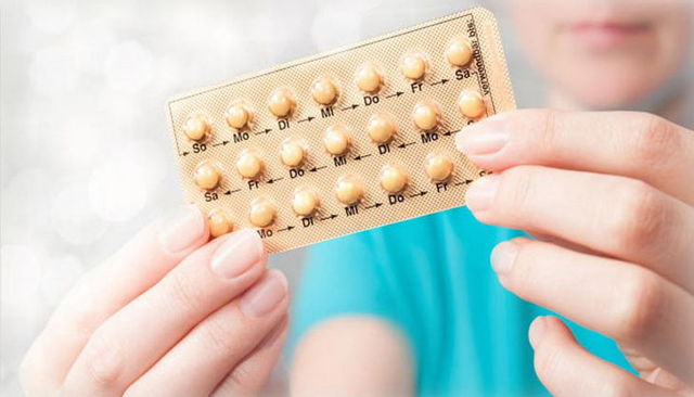 Почему появляются коричневые выделения во время приема противозачаточных таблеток
