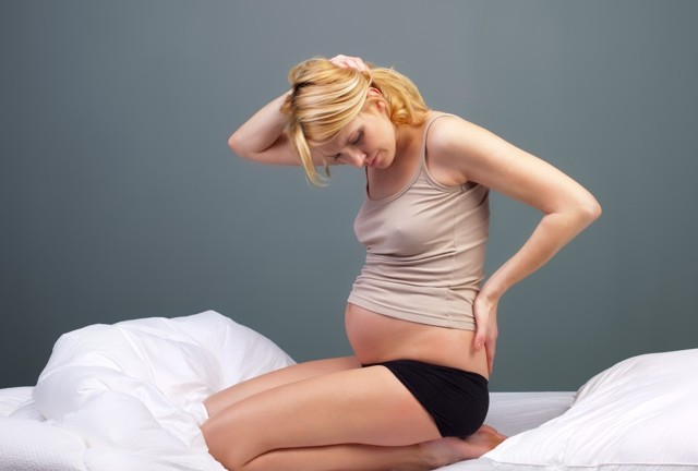 Причины появления водянистых выделений при беременности