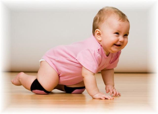 Развитие ребенка в 7 месяцев: вес, рост, питание, нормы и отклонения, умения и навыки