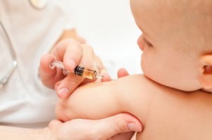 Температура после акдс у ребёнка: причины повышения, безопасные препараты, 8 возможных реакций на прививку