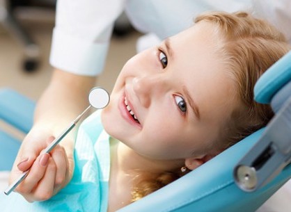 Профессиональный Детский Стоматолог: Ключ к Заботе о Детском Улыбке